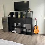 Nice And Cozy Guest House 4