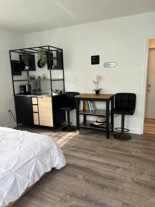Apartment And Cozy 4 *